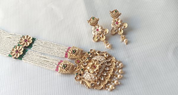 Rajasthani Pearl Beaded imitation Necklace Set with Earrings. - Image 3
