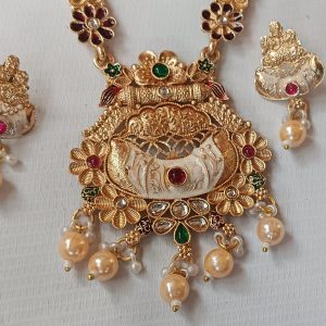 Royal Temple imitation Necklace Set with Pearl Drops with Earrings.