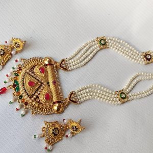 Traditional Rajasthani Pearl Beaded imitation Necklace Set with Round Pendant with Earrings.