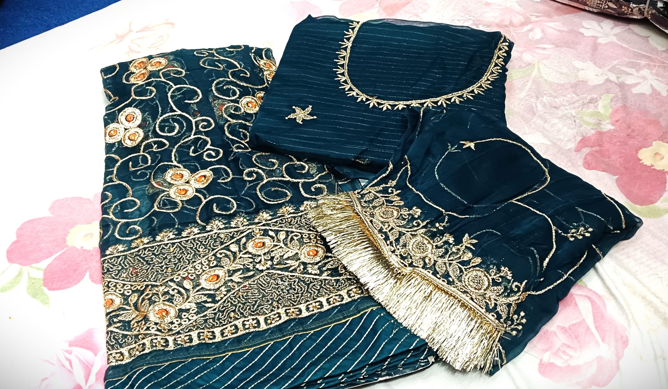 Rama Green poshak with Odhna (4 Side)