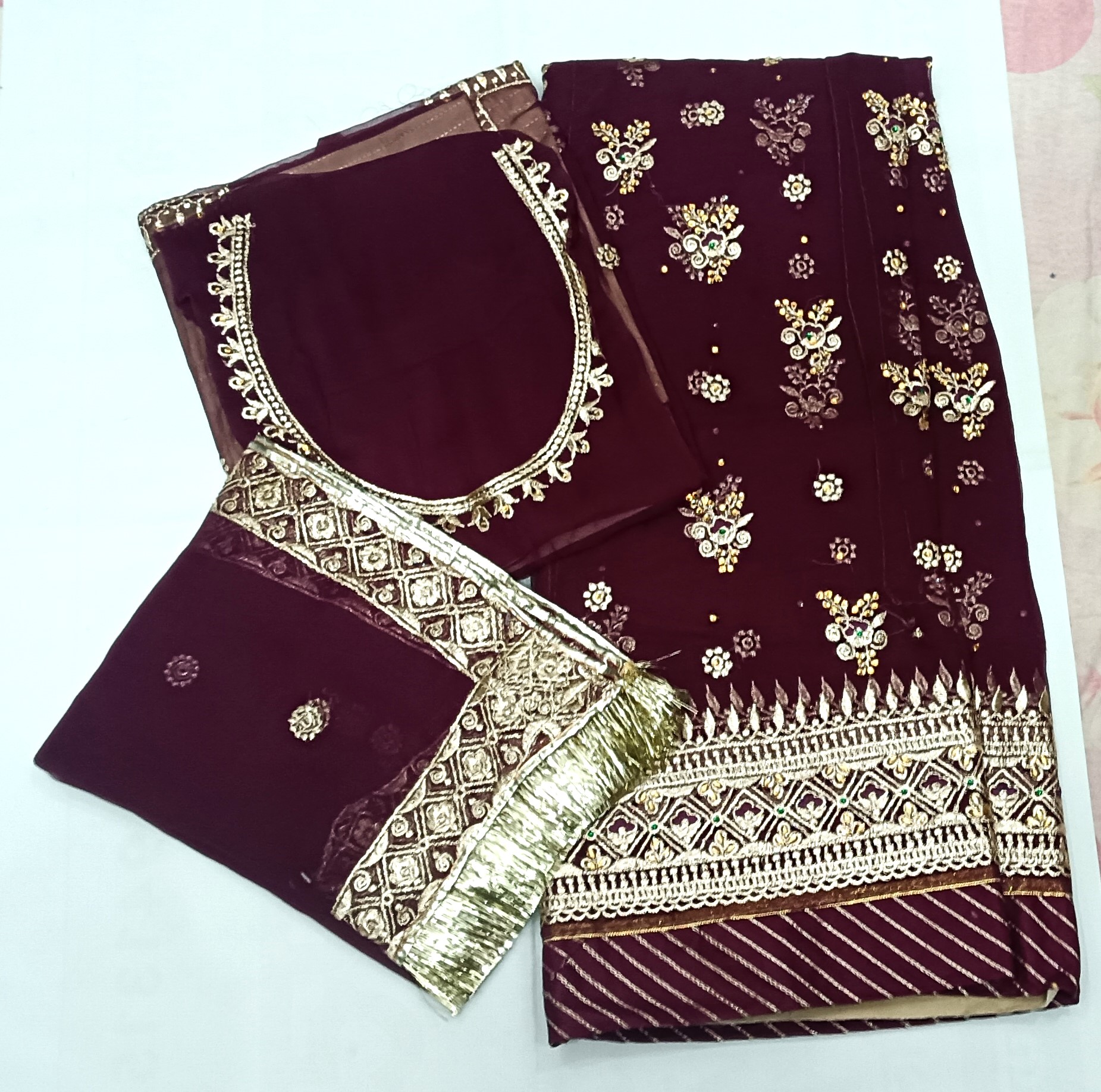 Wine colour Poshak with Odhna (Roshani) - Image 5