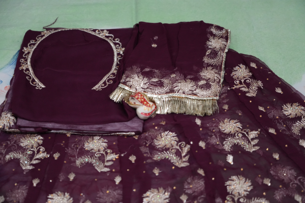 Wine Colour Poshak with Odhna Zari Work (Chapat). - Image 3