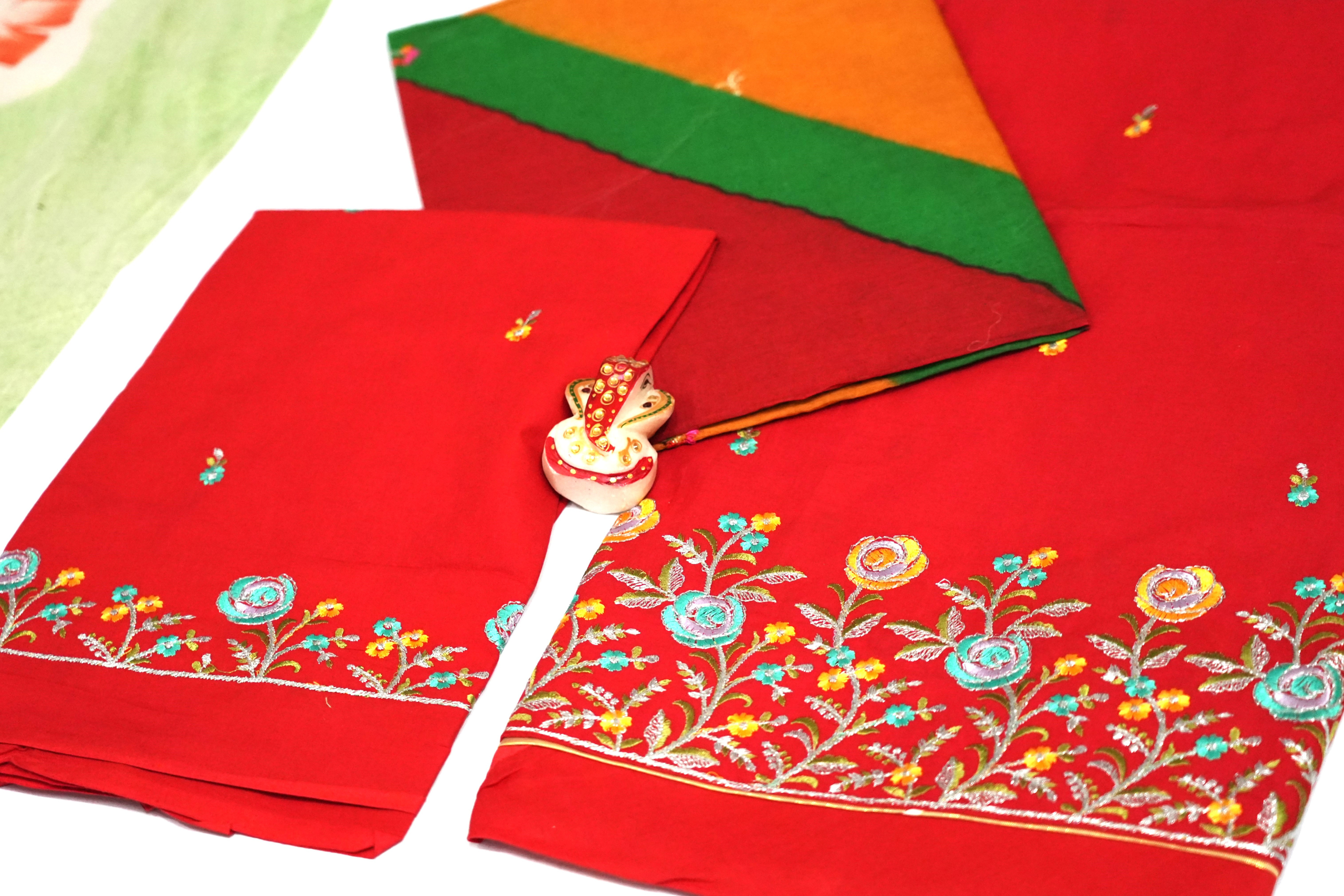 Red with Odhani Lehariyo (92*88 Kali Daily Wear)