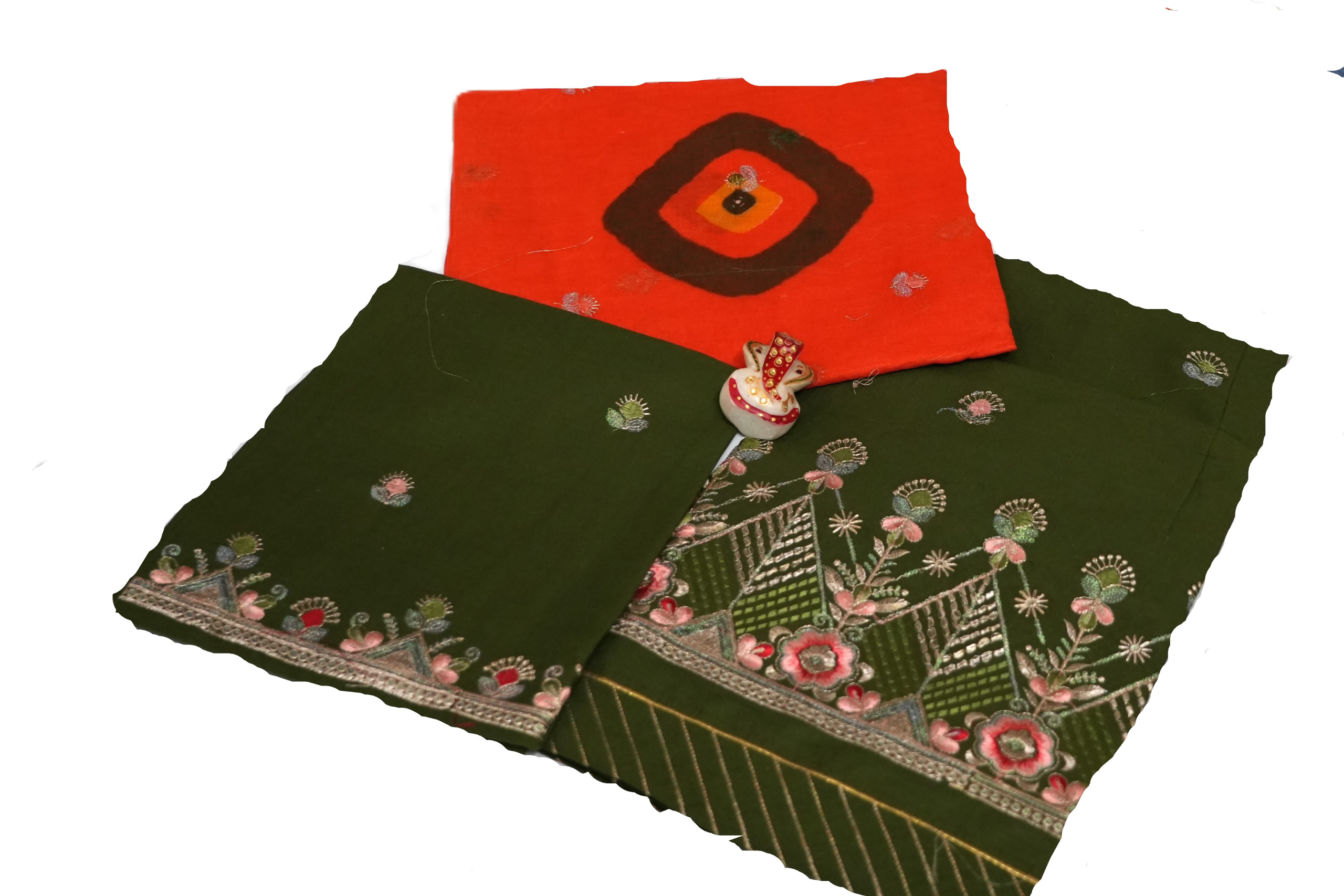 Green Velvet Poshak with Dark Pink Odhani (Multi Full Border) - Image 3