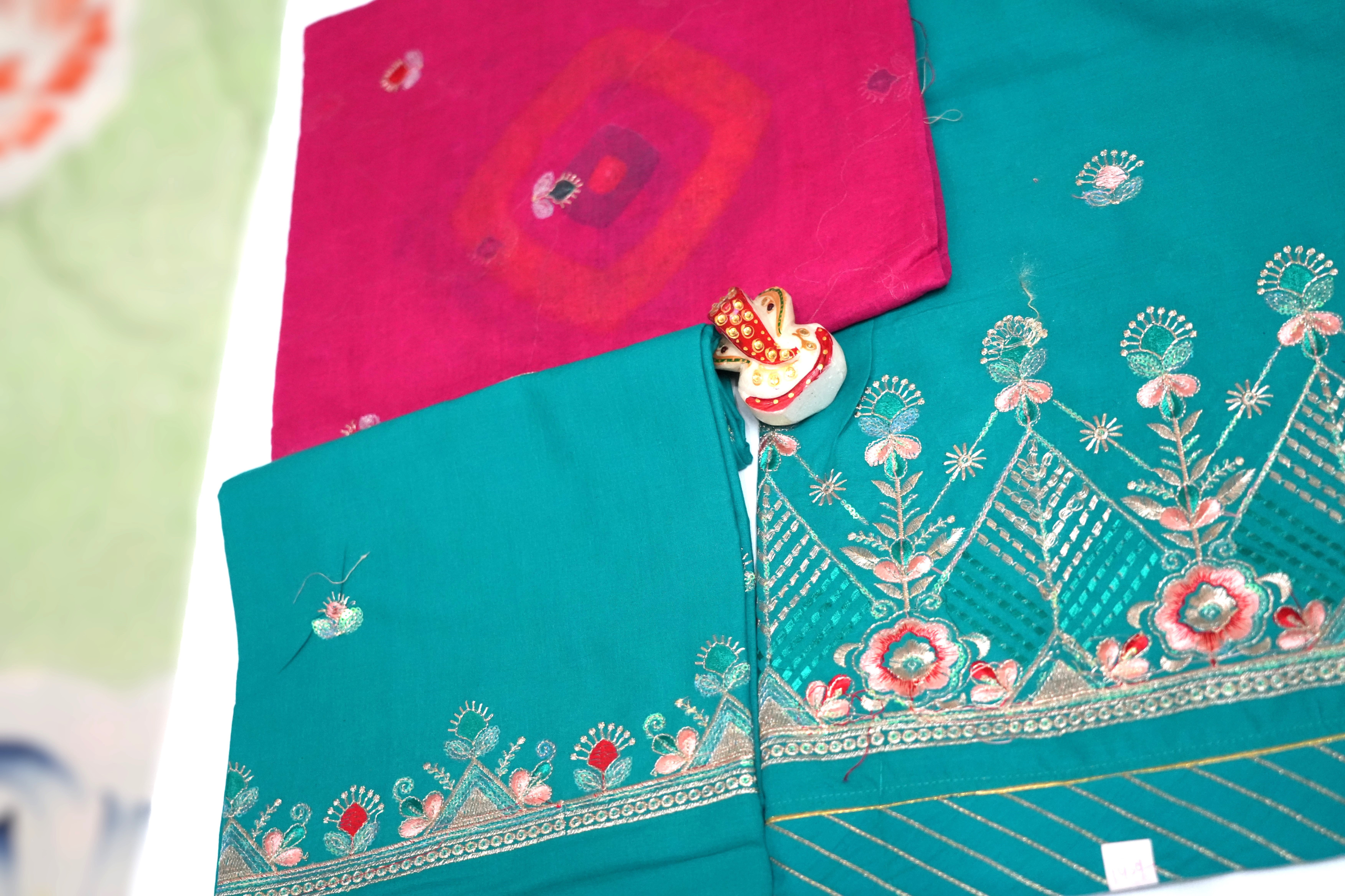 Green Poshak with Orange Odhani (Multi Full Border) - Image 2