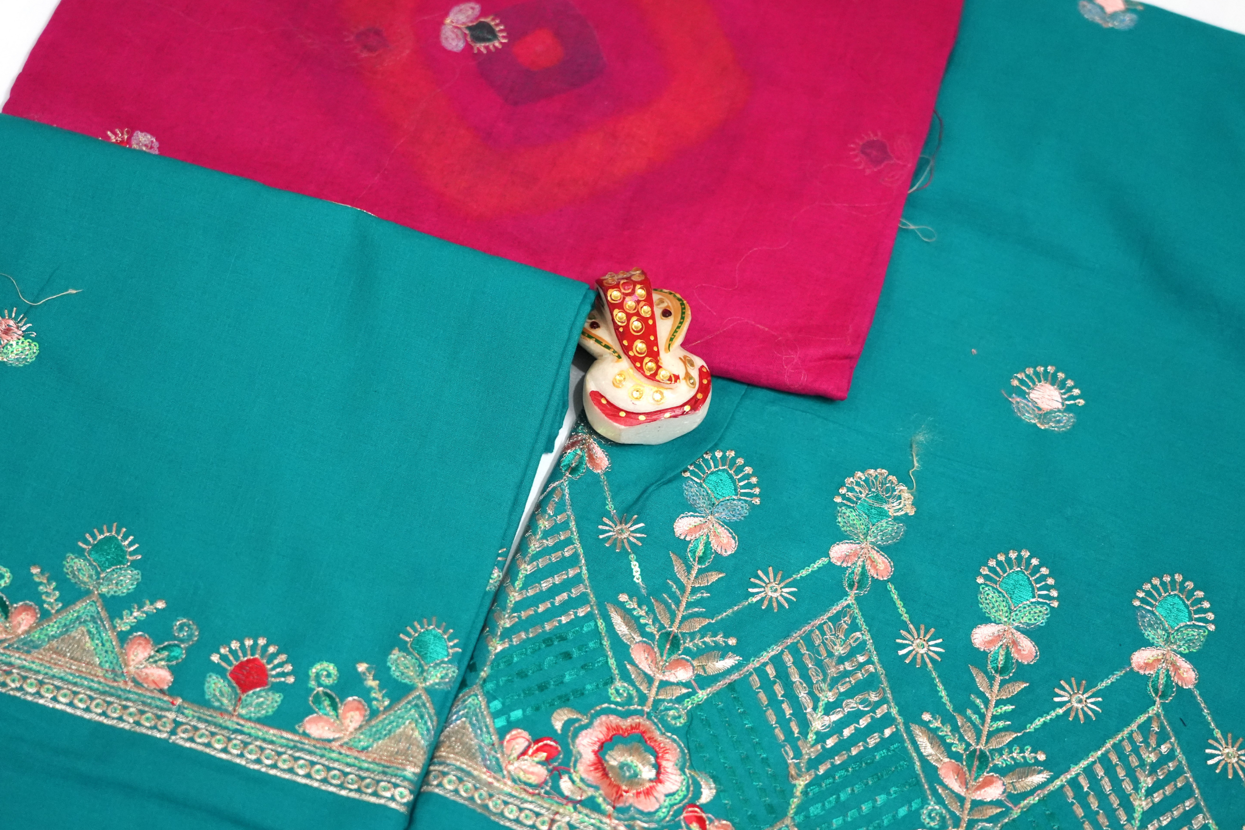 Green Poshak with Orange Odhani (Multi Full Border)