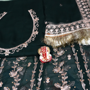 Dark Green poshak with Odhna Zari Work (Chapat)